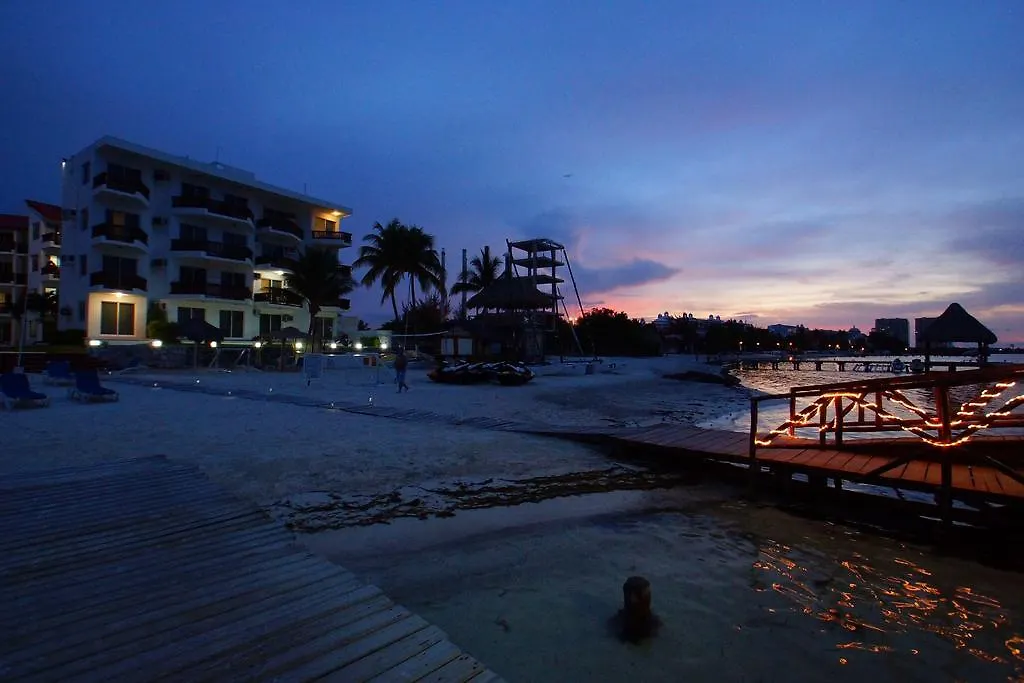 Imperial Las Perlas Cancun Hotel